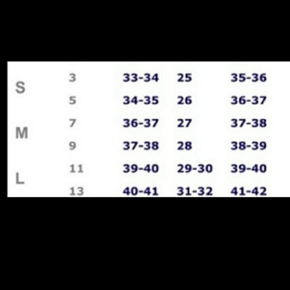 🎋Beautiful, Unique, Summer Top🎋 - Picture 6 of 7